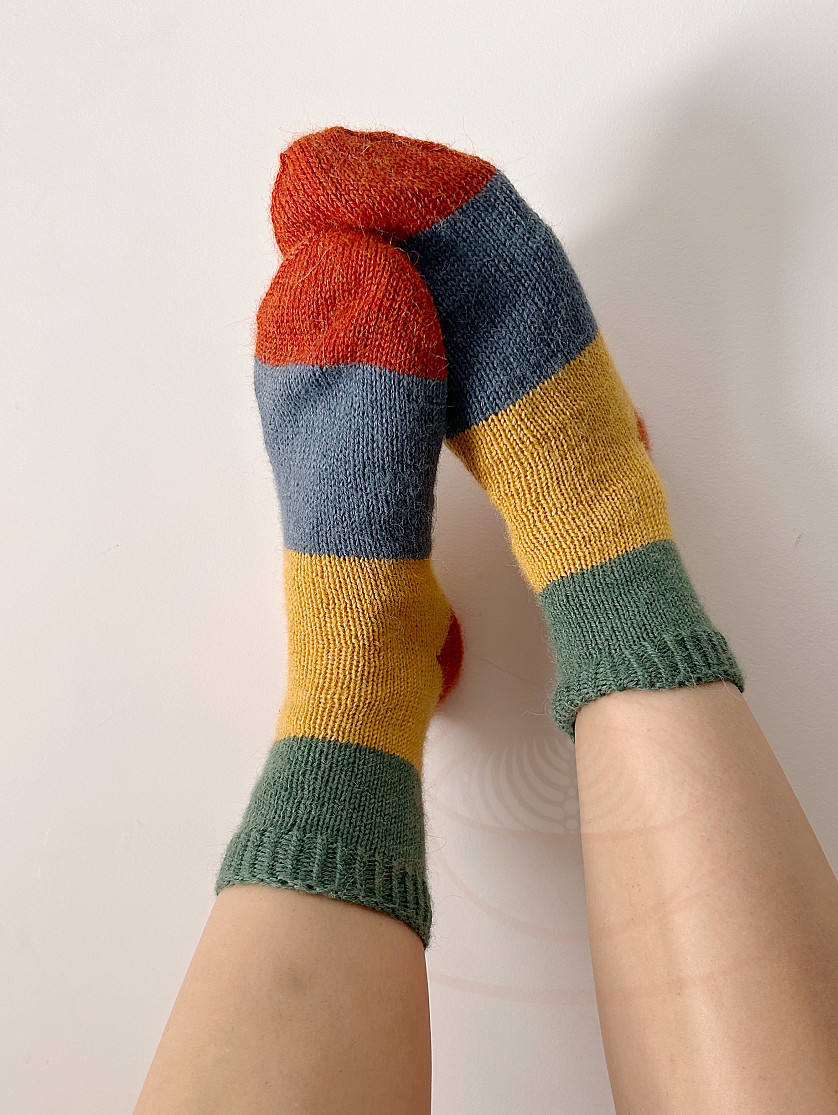 Coloured knitted socks изображение 1